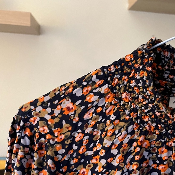 Boho scrunch neck blouse - Picture 2 of 3